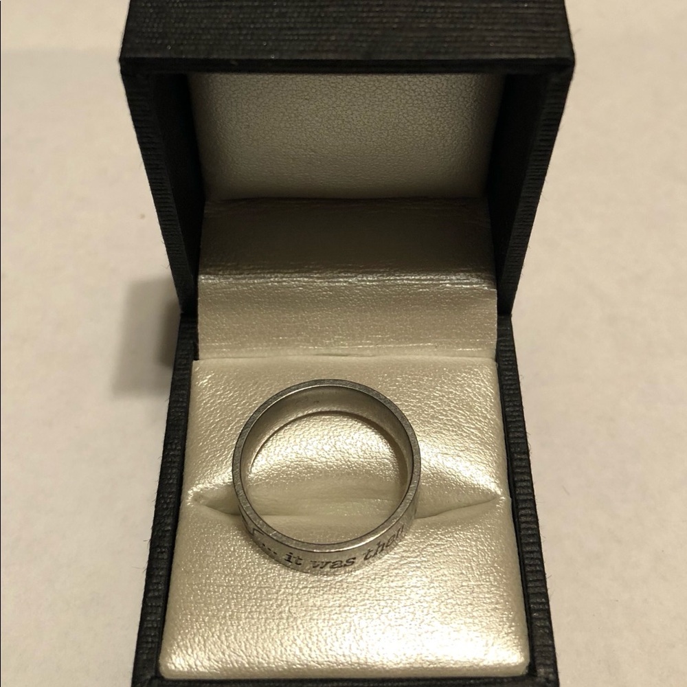 Silver Ring - Picture 4 of 6